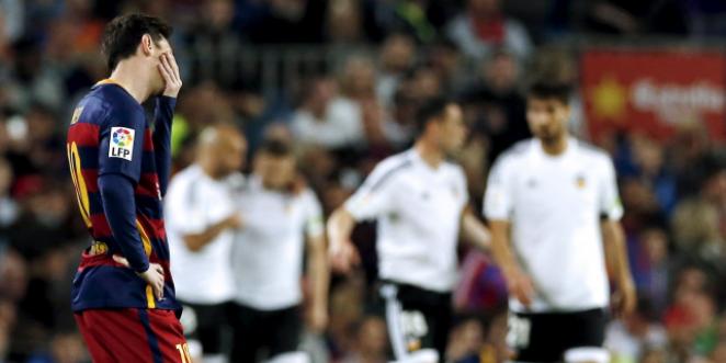 Valencia Sorprende Al Barcelona Y Lo Complica En La Tabla Erbol