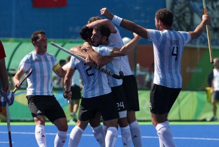 ARGENTINA GANA ORO EN HOCKEY MASCULINO