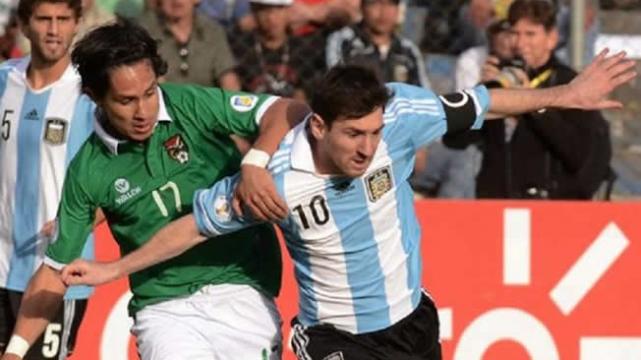 MARVIN BEJARANO SE QUEDÓ CON LA CAMISETA DE LIONEL MESSI MARVIN BEJARANO SE QUEDÓ CON LA CAMISETA DE LIONEL MESSI