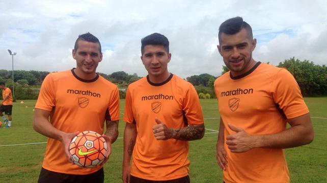 INSUA PREPARA UN EQUIPO DEFENSIVO PARA ENFRENTAR A RACING