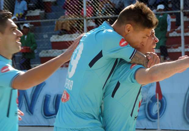 BOLÍVAR SUFRE PERO GANA AL COLERO SAN JOSÉ (2-1)