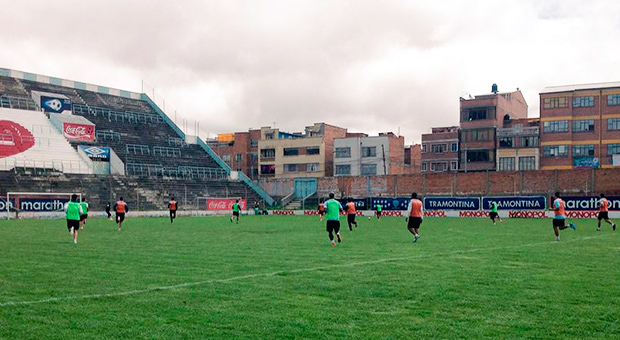 Bolivar en entrenamiento en tembladerani - enero 2015