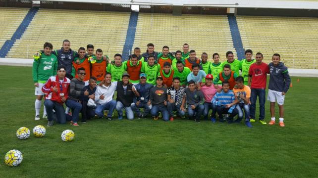 LA VERDE COMENZÓ SU TRABAJO CON MENOS TRES CONVOCADOS