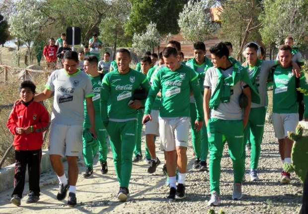 HOYOS POBLARÁ EL MEDIOCAMPO FRENTE A VENEZUELA