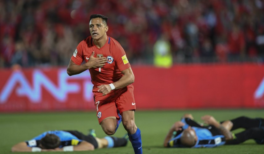 CHILE GANA A URUGUAY Y VUELVE A ZONA DE CLASIFICACIÓN