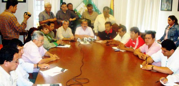 internet Civicos cruveños, en reunion