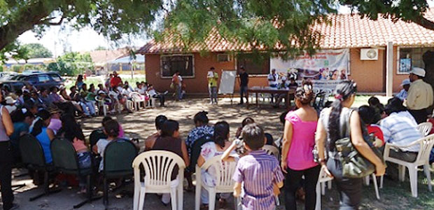 mujeres indigenas-reunidas