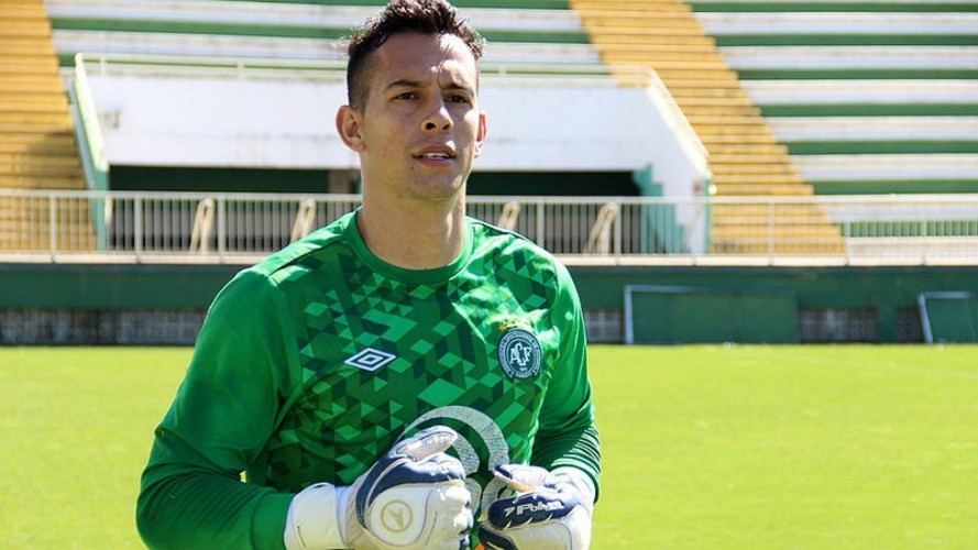 EL PORTERO DANILO MUERE EN OPERACIÓN EL PORTERO DANILO MUERE EN OPERACIÓN
