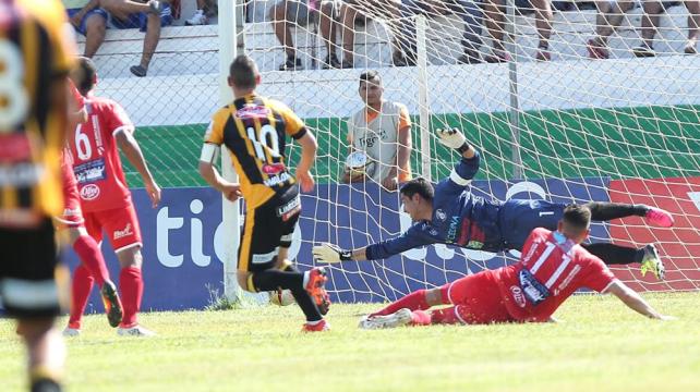 THE STRONGEST EN LA LUCHA DE LA DE ESCOBAR