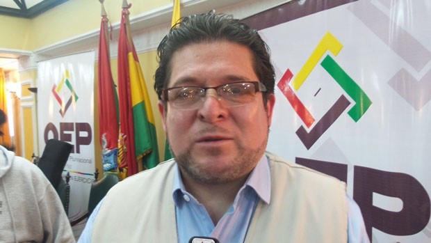 Exeni renuncia al TSE por tratamiento médico  Erbol 
