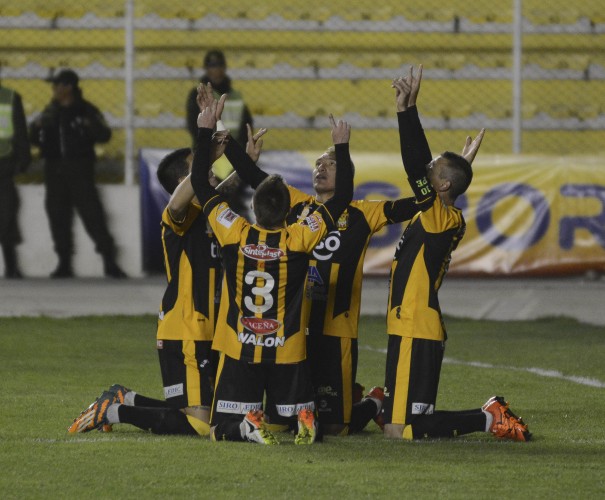 THE STRONGEST VENCE A BLOOMING Y LLEGA A LA PUNTA