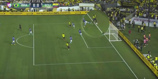 EL GOL MAL ANULADO A ECUADOR GENERA LA PRIMERA POLÉMICA