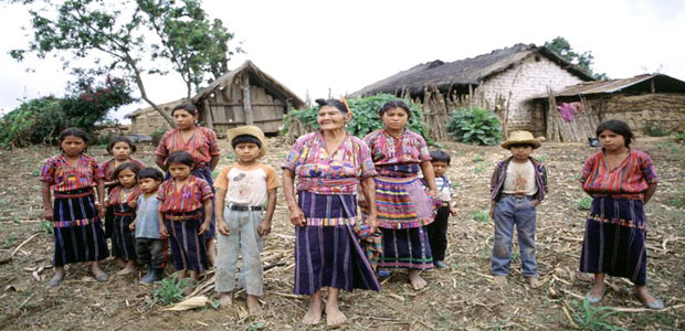 guatemala-indigenas-familia