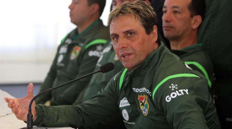 HOYOS ESTÁ LOCO, PERO TRABAJA BIEN