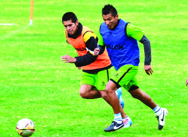 THE STRONGEST CEDE A CUATRO JUGADORES A PETROLERO