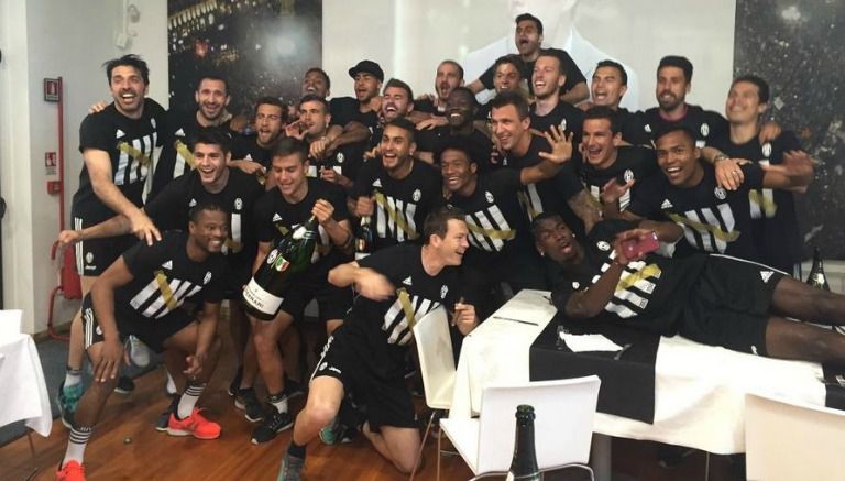 JUVENTUS PENTACAMPEÓN DE ITALIA SIN JUGAR