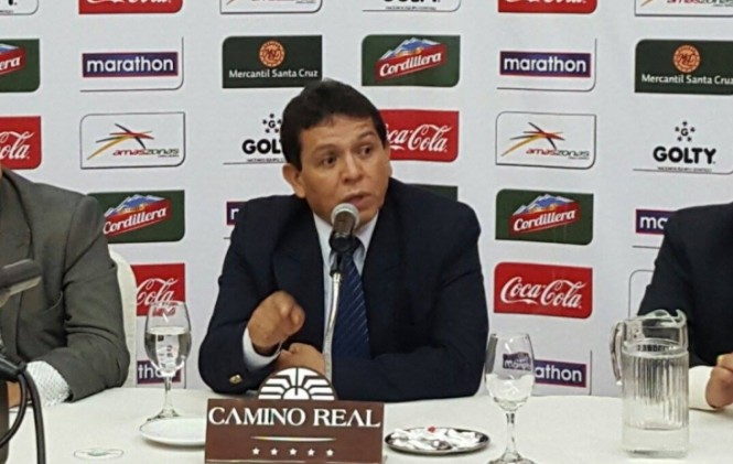 LÓPEZ CONTRATARÁN UN VUELO CHÁRTER "DE VERDAD" PARA IR A VENEZUELA