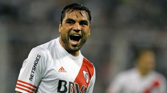 MARTINO LLAMA A MERCADO