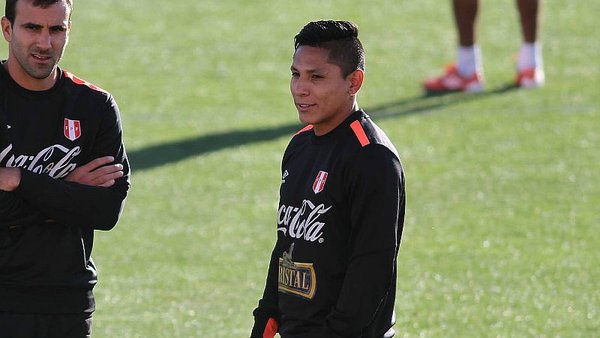 LOS PERUANOS CREEN QUE PUEDEN GANAR A BOLIVIA