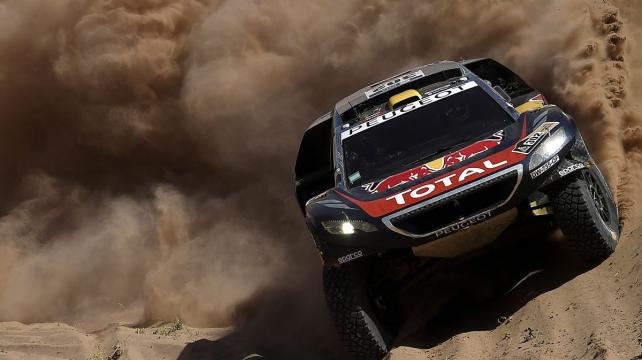 PETERHANSEL GANA Y SACA CARA POR PEUGEOT