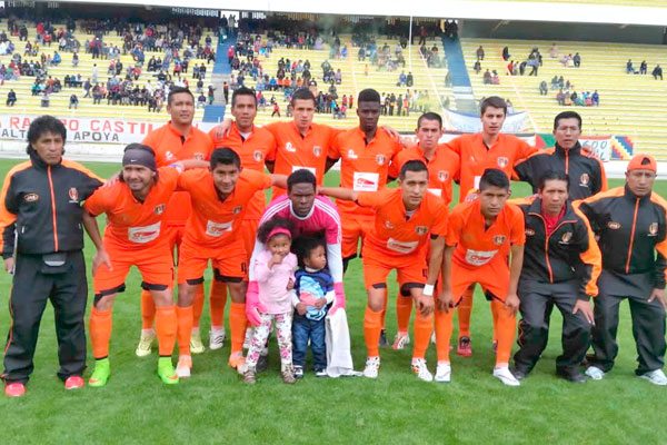 RAMIRO CASTILLO DEFIENDE SU LIDERATO FRENTE A WHITE STAR