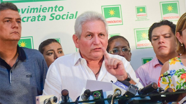 Rubén Costas califica a Leyes como el “gran mártir del 21F” Erbol