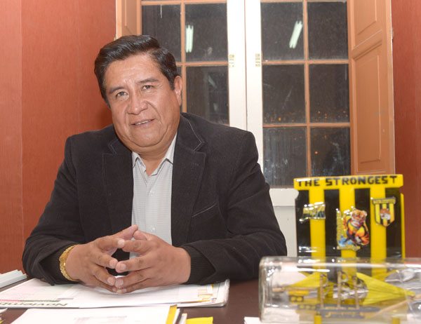 SALINAS ANTICIPA QUE GRAN PARTE DEL PLANTEL SE QUEDA