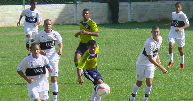 Selección de Colombia vs Olimpia (XX mundialito paz y unidad)
