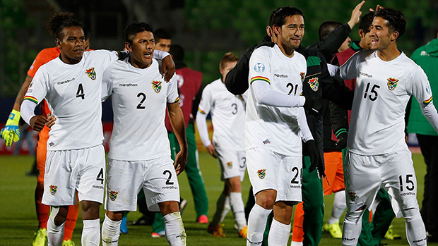 Selección de Bolivia celebrando una histórica victoria en la Copa América Selección de Bolivia celebrando una histórica victoria en la Copa América