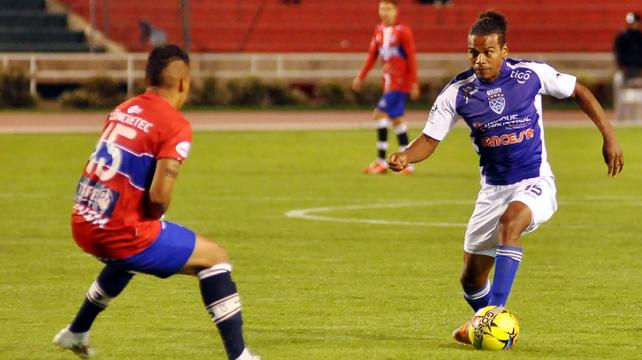 SPORT BOYS IGUALA CON UNIVERSITARIO Y CONTINÚA LÍDER