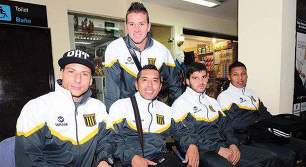 Plantel de The Strongest en un viaje