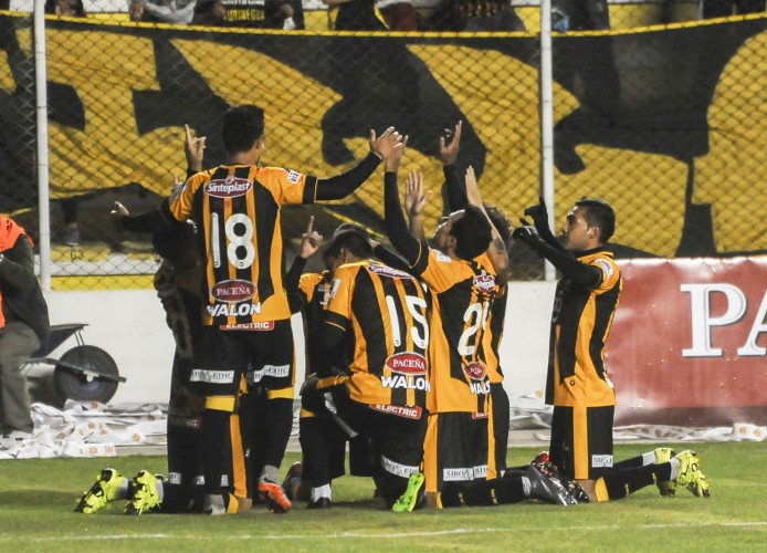 THE STRONGEST VENCE CON AUTORIDAD A PETROLERO