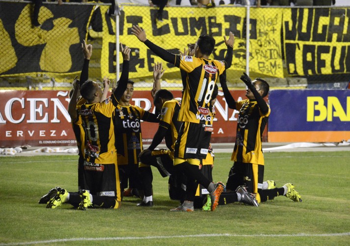 THE STRONGEST GANA Y EVITA LA VUELTA OLÍMPICA DE WILSTERMANN