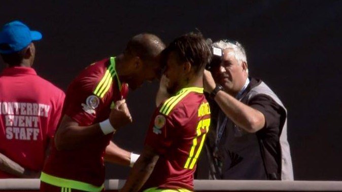 VENEZUELA GANA CON DE MARTÍNEZ