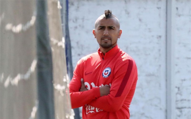 VIDAL SE ENFADA Y DEJA EL ENTRENAMIENTO DE CHILE