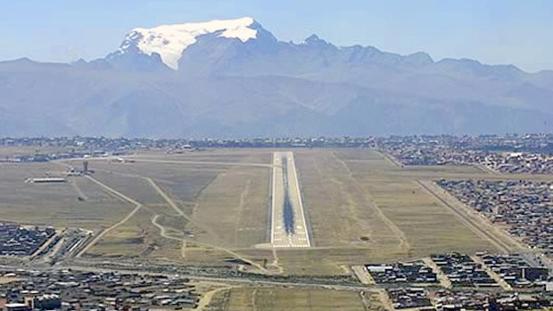 Aeropuerto Internacional de El Alto, La Paz, Bolivia Aeropuerto Internacional de El Alto, La Paz, Bolivia
