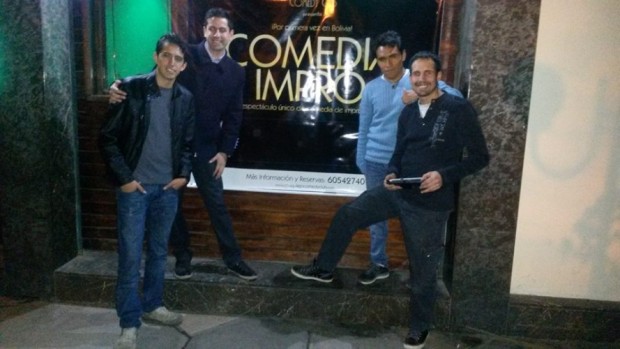 Foto de los comediantes de Chuquiago Comedy Club
