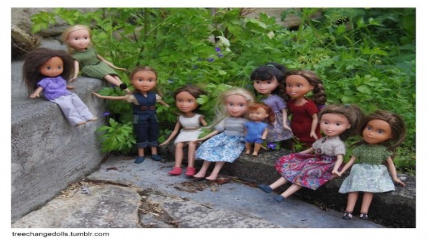 Foto de las muñecas naturales de Tree Change Dolls