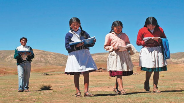 Niños de Potosí, Chayanta yendo a a clases