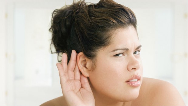 Adolescentes en riesgo de perder la audición / Foto: Getty