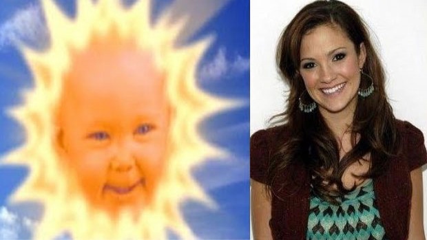 El Bebe Sol De Teletubbies Ahora Es Una Bella Adolescente Erbol Digital Archivo